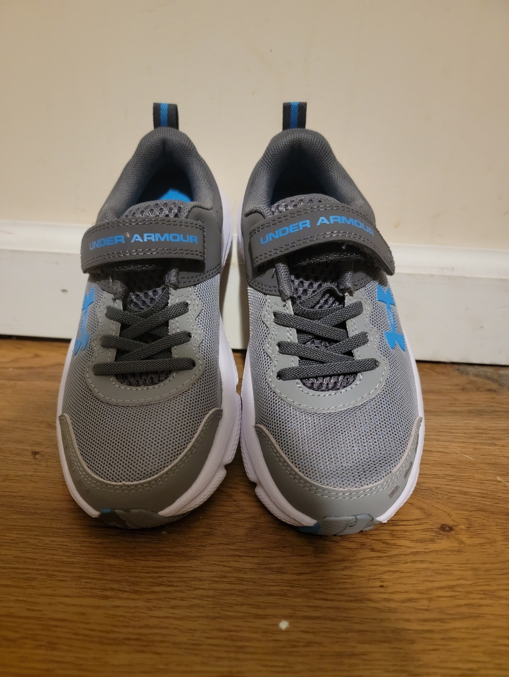UnderArmour Grey And Blue Charge Sneakers Size 13
